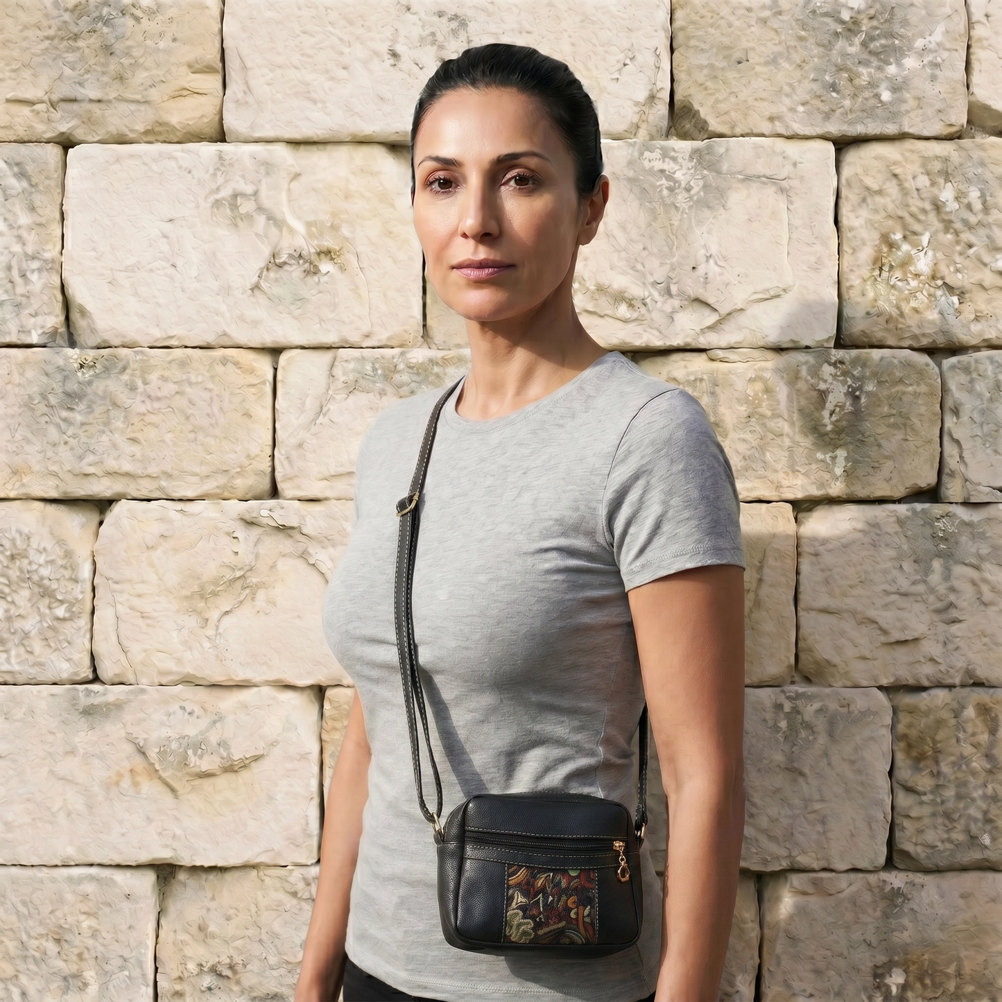 Paw Drazzel Boutique Women Versatile, External Pockets, Lined Interior, Artistic Accents, Leather Crossbody Purse