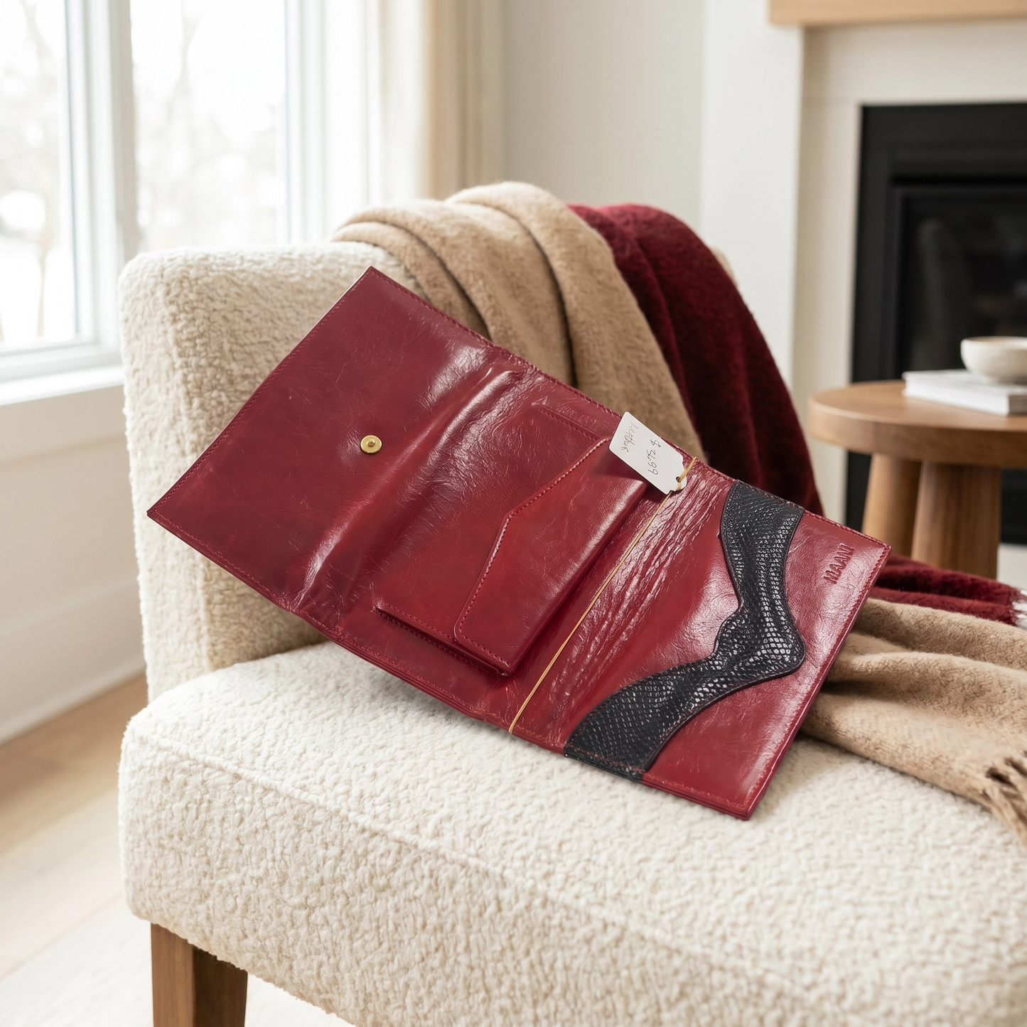 Paw Drazzel Boutique Women Versatile, Artisanal Aesthetic, Bright Leather Colors, Secure Closure, Optimized Interior Layout, Tapestry, Tri-Fold Wallet