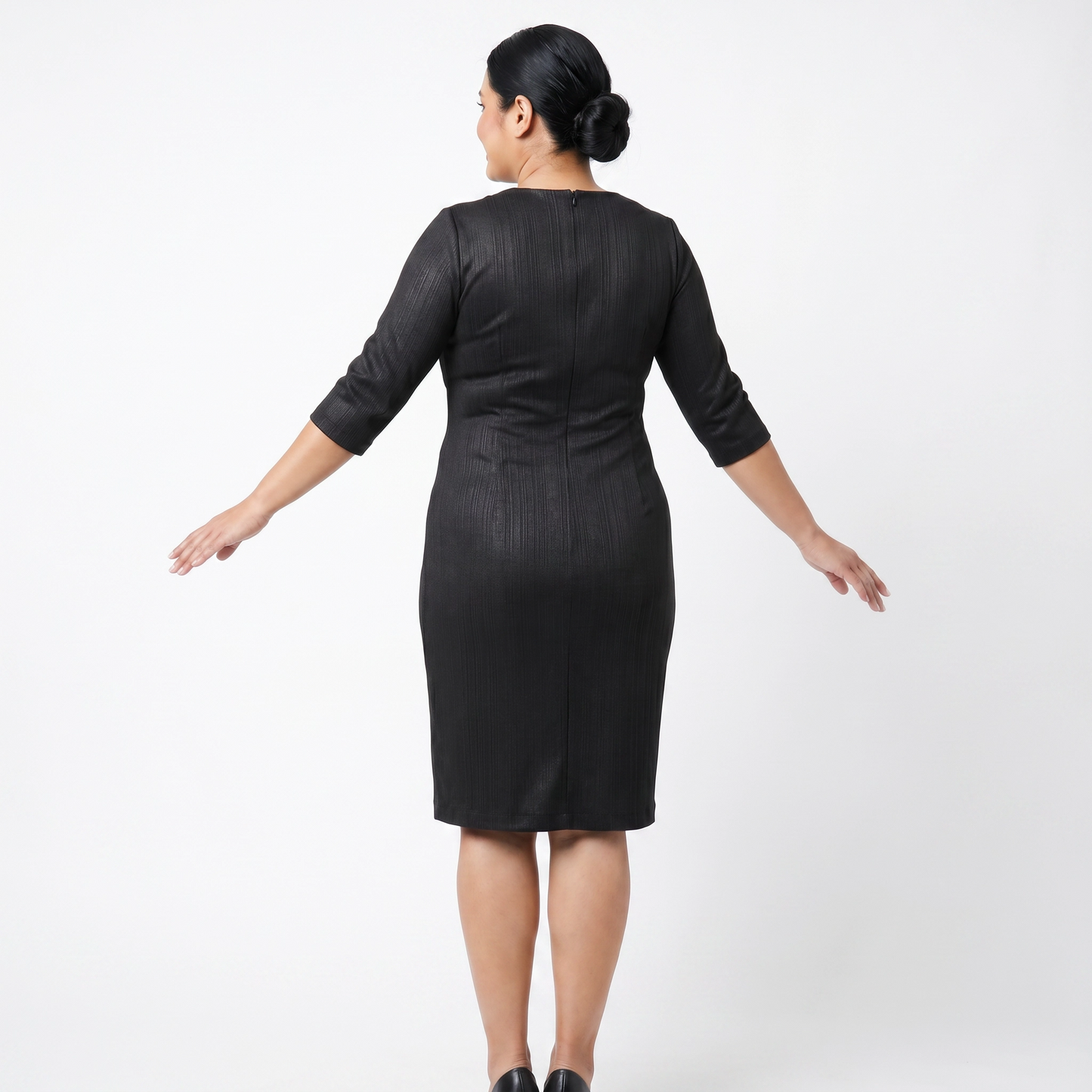 Paw Drazzel Boutique Women's Casualwear, Round Neck, Back Zipper, Three Quarter Sleeve, Straight Waist, Trapeze Day Dress