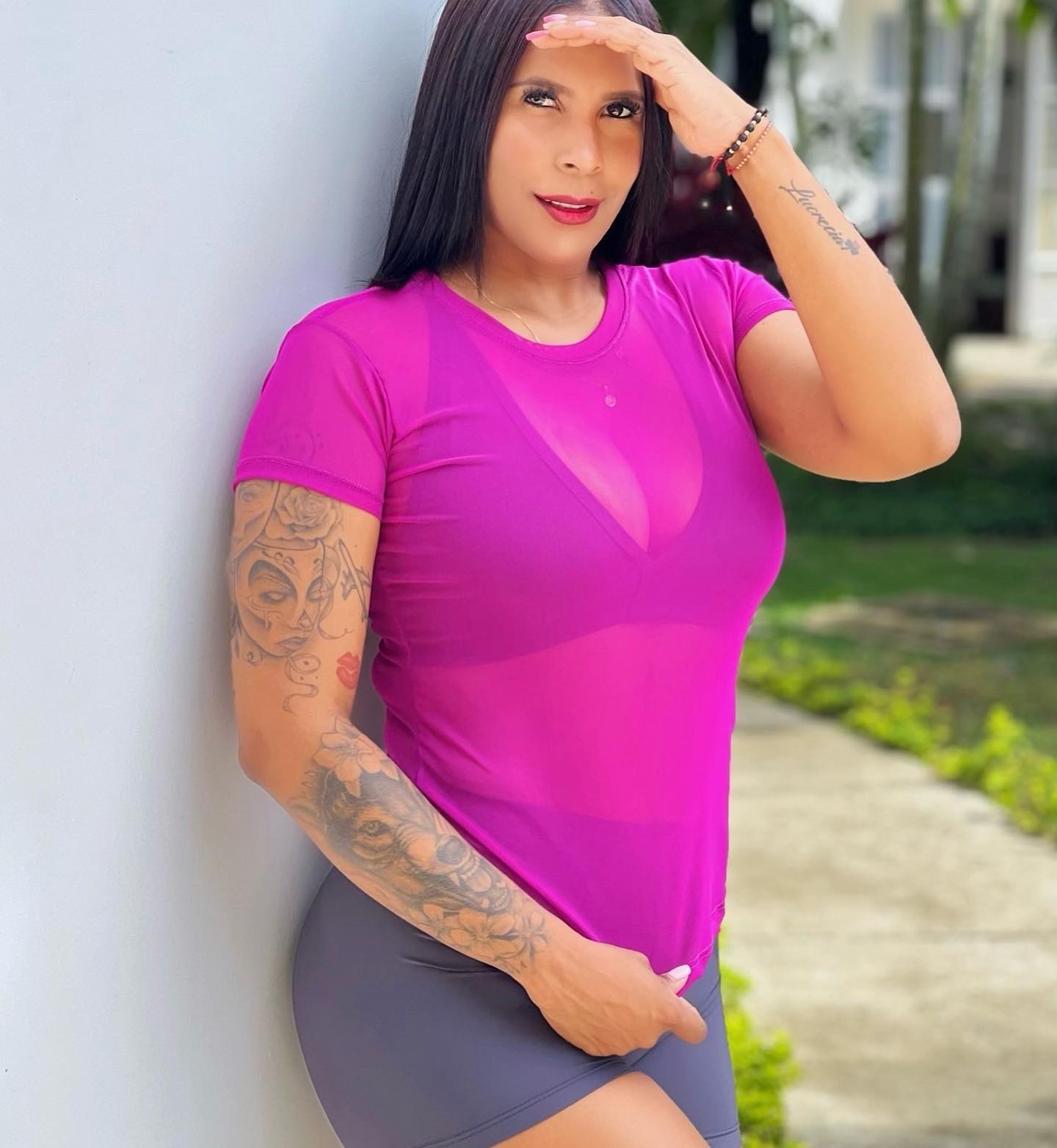 Paw Drazzel Boutique Women's Athletic Wear, Short Sleeve, Full Length, Mesh Textile, Training Lupe Top