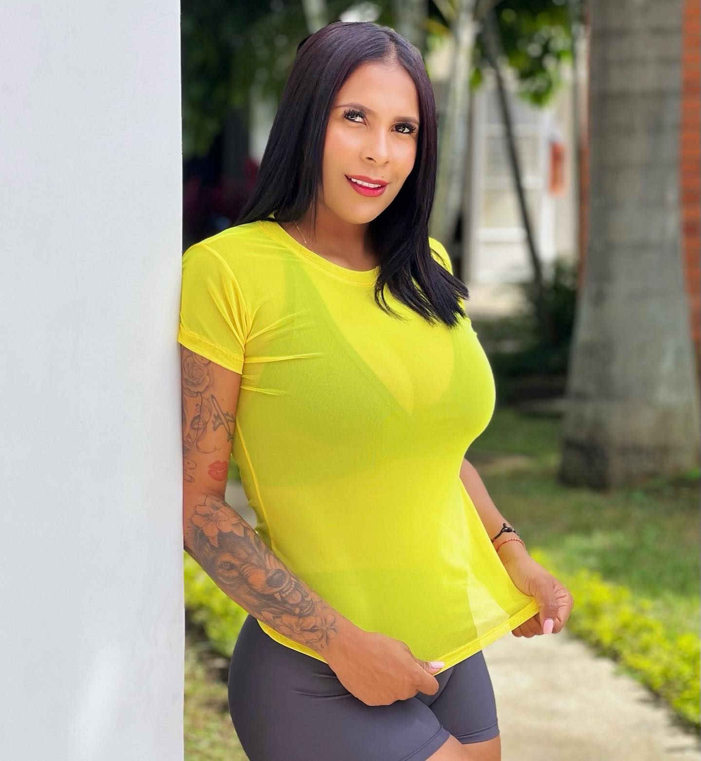 Paw Drazzel Boutique Women's Athletic Wear, Short Sleeve, Full Length, Mesh Textile, Training Lupe Top